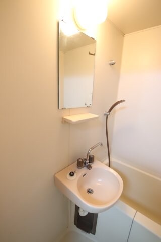 物件内観写真14　(洗面台)