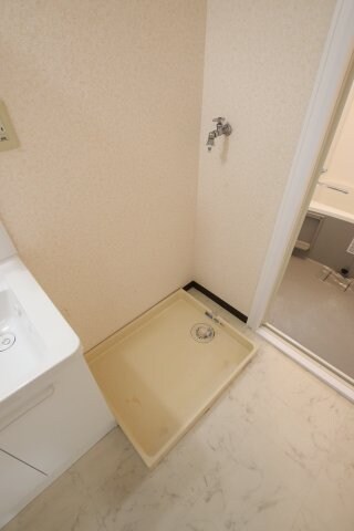 物件内観写真17　(室内洗濯機置場)