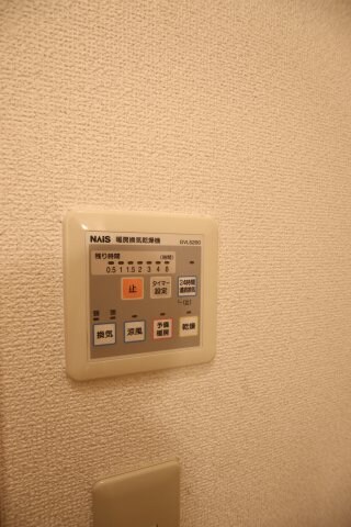 物件内観写真11　(浴室乾燥機)