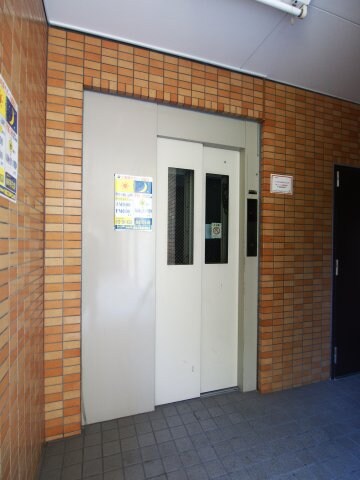 物件内観写真6　(エレベーター)