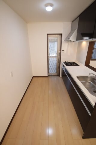 物件内観写真14　(キッチンスペース)