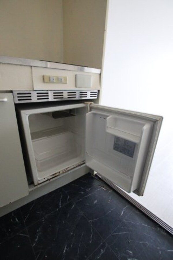 建物設備(冷蔵庫)