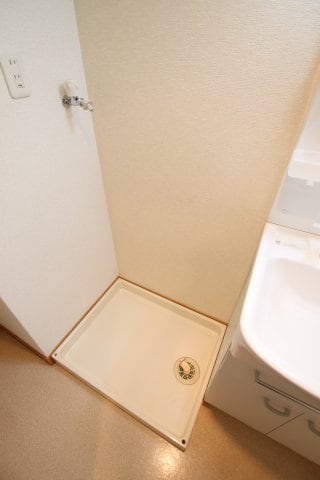 物件内観写真13　(室内洗濯機置場)