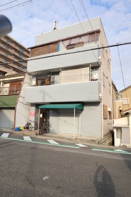 ユーキビル外観写真