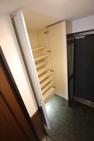 物件内観写真7　(シューズボックス)