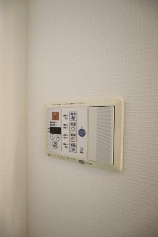 物件内観写真15　(浴室乾燥機)
