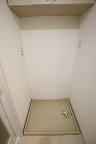 物件内観写真16　(室内洗濯機置場)