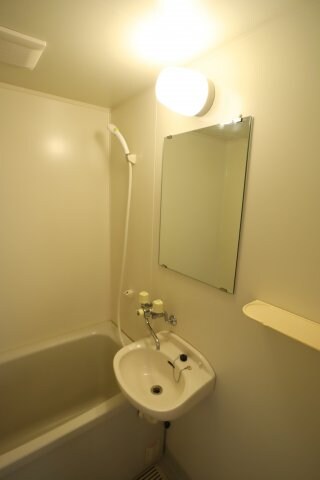 物件内観写真17　(洗面台)