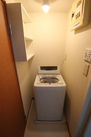 物件内観写真13　(室内洗濯機置き場)