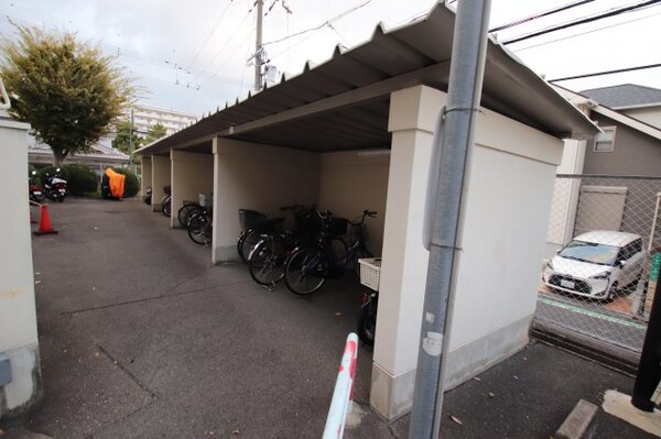 建物設備(駐輪場)