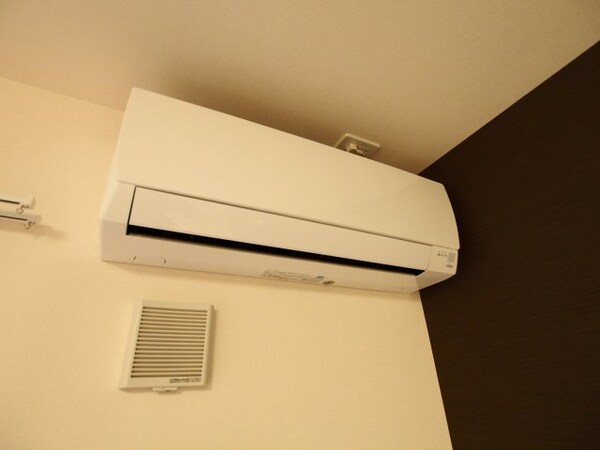 建物設備(エアコン)