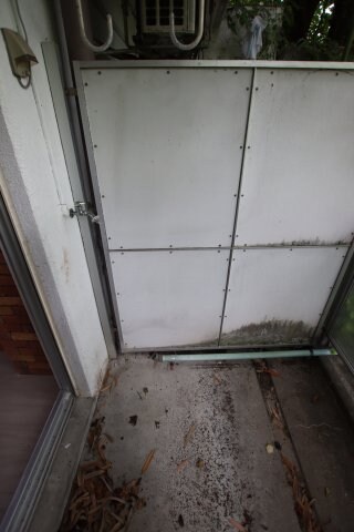 物件内観写真27　(室外洗濯機置き場)