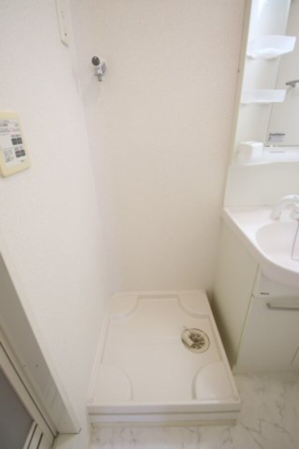 建物設備(室内洗濯機置場)