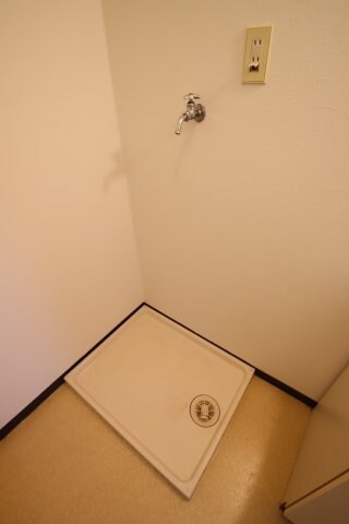 物件内観写真17　(室内洗濯機置場)