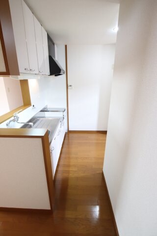 物件内観写真10　(キッチンスペース)