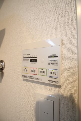 物件内観写真12　(浴室乾燥機)