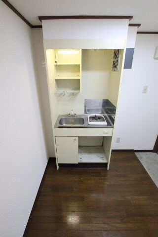 物件内観写真16　(キッチンスペース)