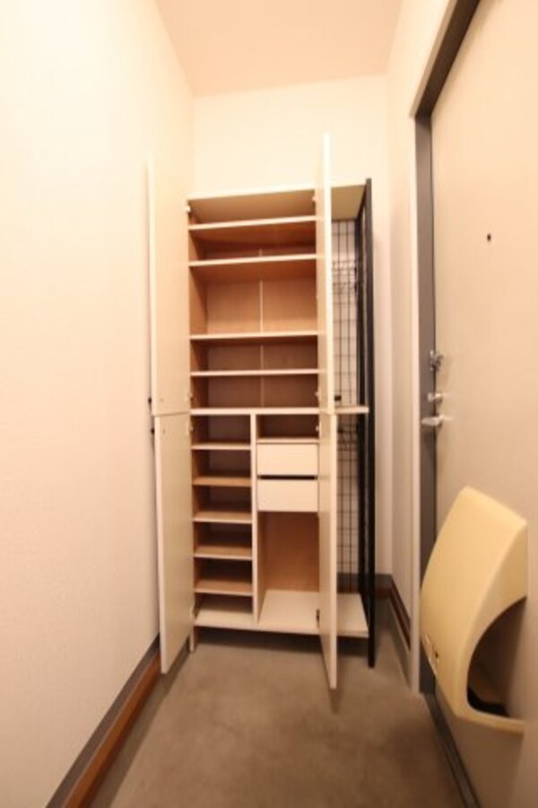 収納(シューズボックス)