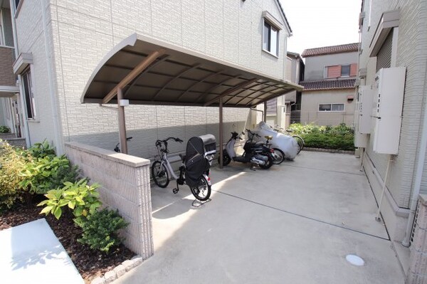 建物設備(駐輪場)