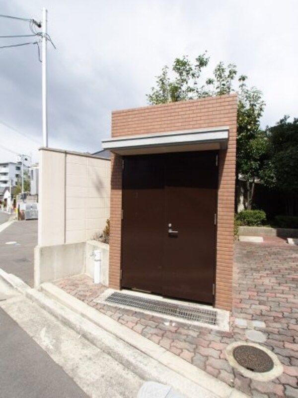 建物設備(ゴミステーション)