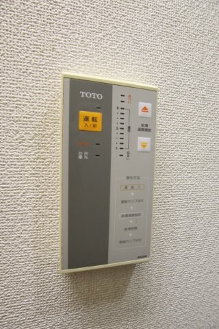 物件内観写真18　(給湯器)