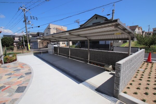 建物設備(駐輪場)