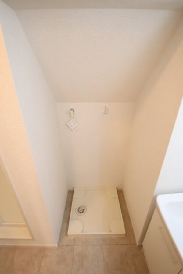 建物設備(室内洗濯機置き場)