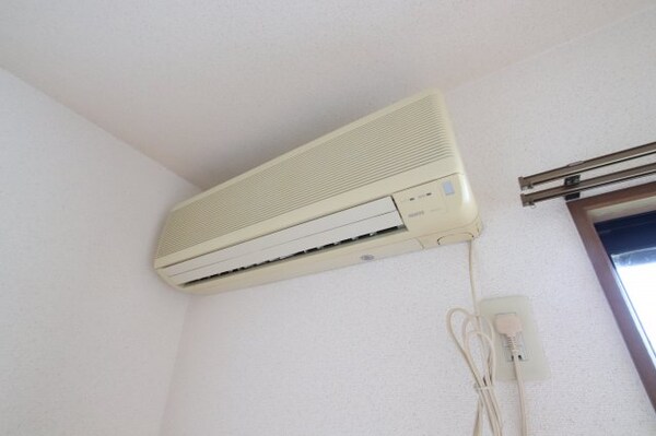 建物設備(エアコン)