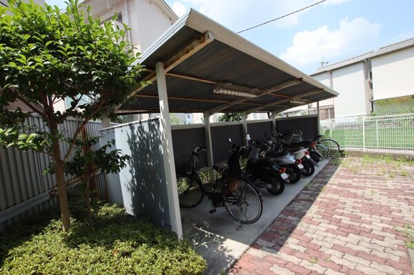 建物設備(駐輪場)