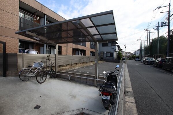 建物設備(駐輪場)