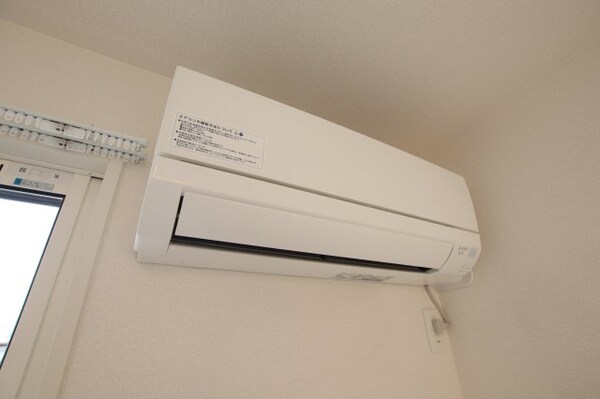 建物設備(エアコン)