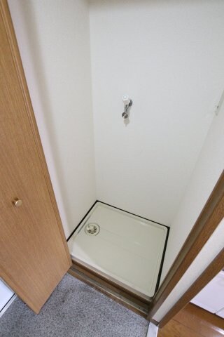 物件内観写真9　(室内洗濯機置場)