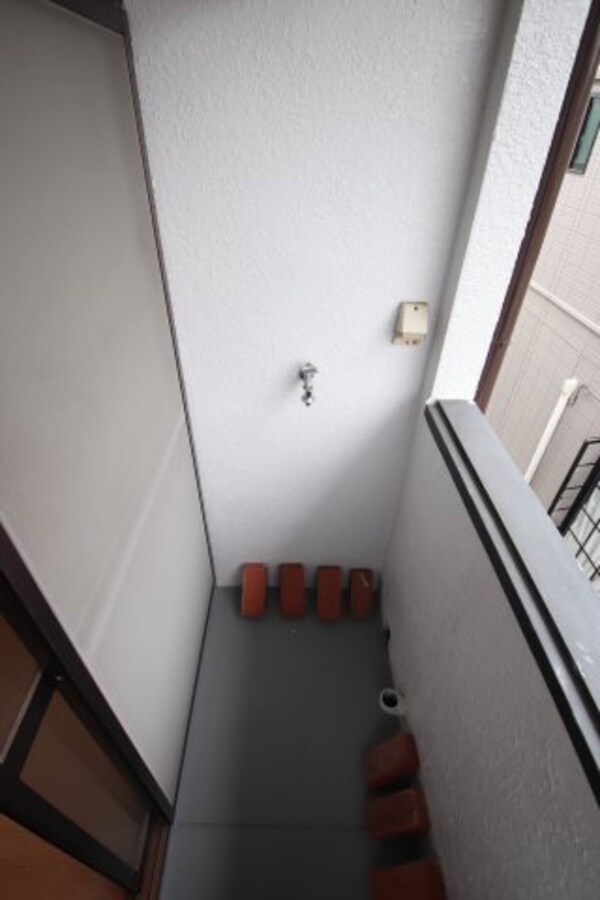 建物設備(室外洗濯機置場)