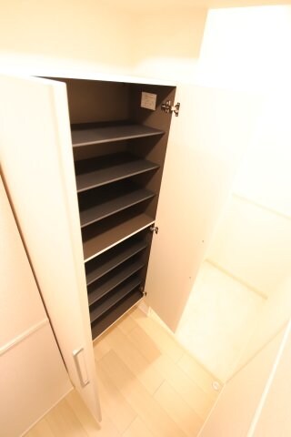 物件内観写真7　(シューズボックス)