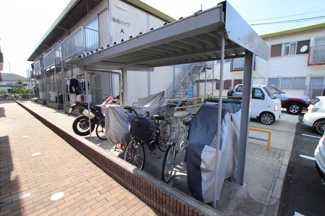 物件内観写真4　(駐輪場)