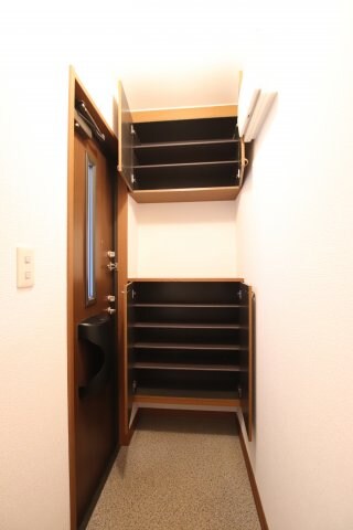 物件内観写真7　(シューズボックス)