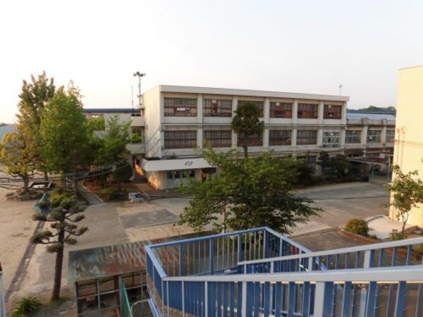 周辺環境(久野喜台小学校 887m)
