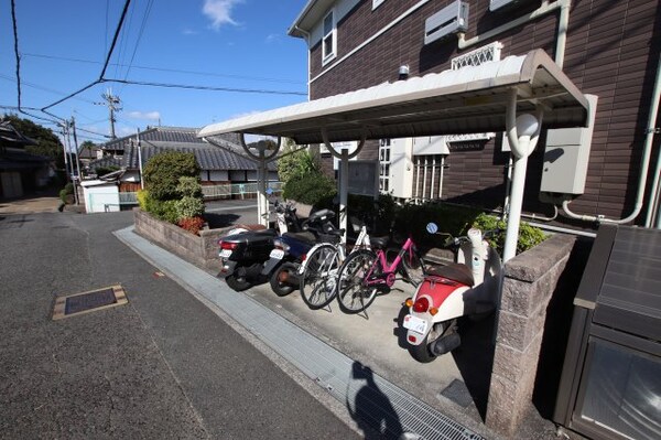 建物設備(駐輪場)