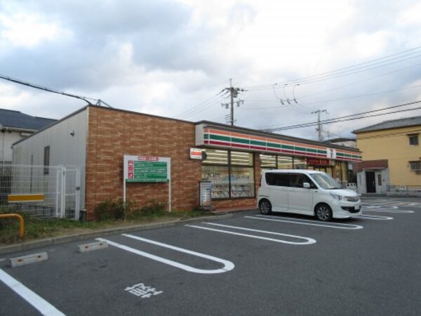 周辺環境(セブン-イレブン 大阪狭山東野中店 808m)