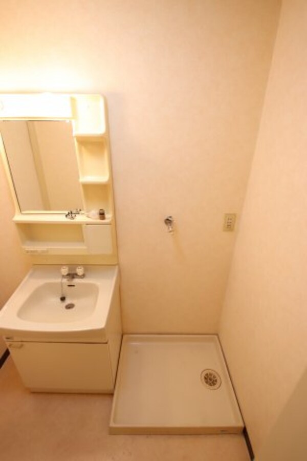 建物設備(室内洗濯機置き場)