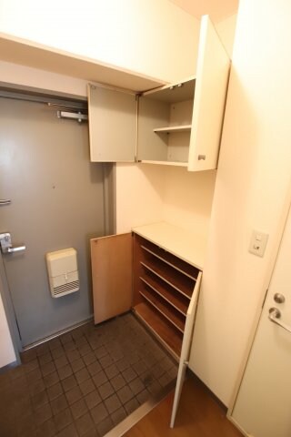 物件内観写真8　(シューズボックス)