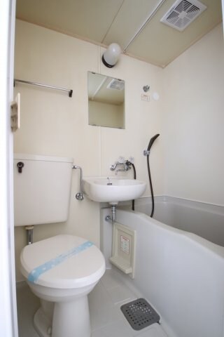 物件内観写真26　(ユニットバス)