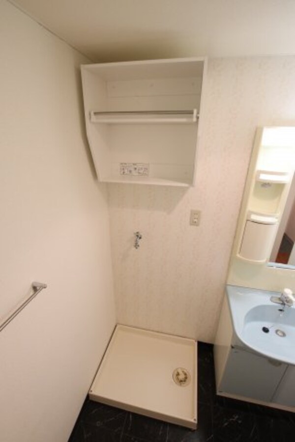 建物設備(室内洗濯機置場)