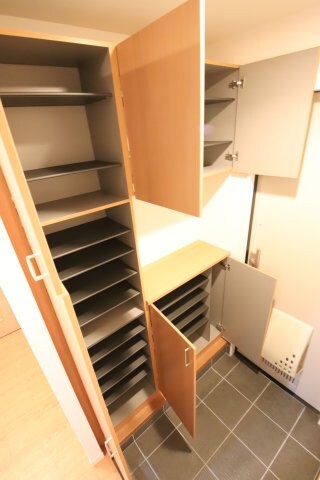 物件内観写真7　(シューズボックス)