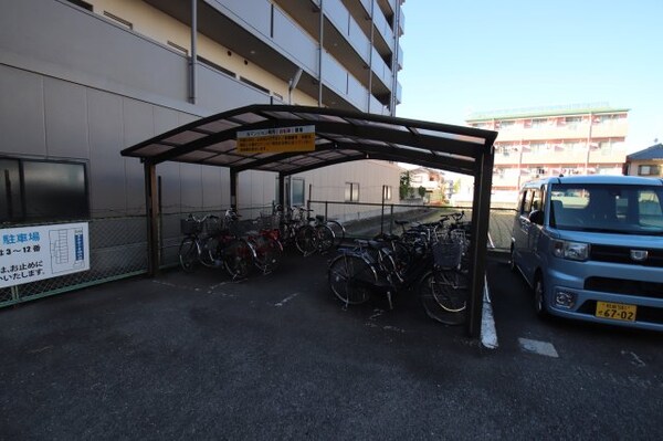 建物設備(駐輪場)