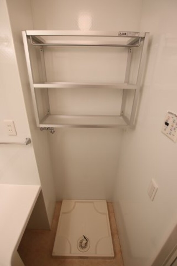 建物設備(室内洗濯機置場)