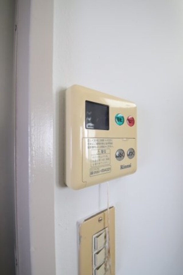 建物設備(給湯器リモコン)