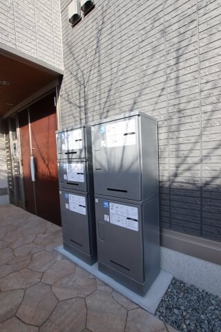 物件内観写真5　(宅配ボックス)