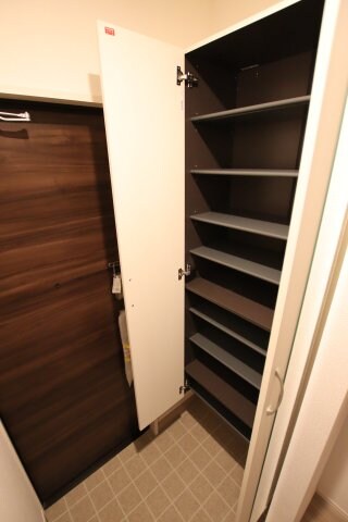 物件内観写真7　(シューズボックス)