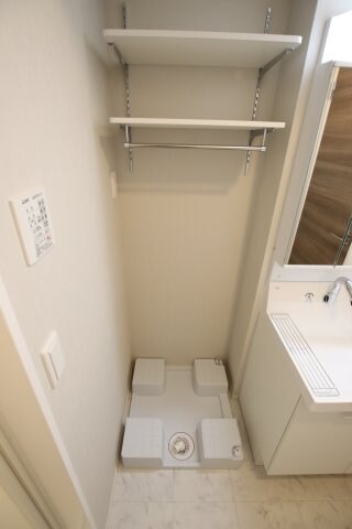 物件内観写真15　(室内洗濯機置場)